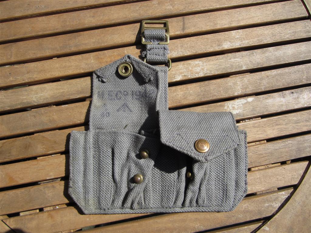 WW2 RAF Double Ammo Pouch for Revolver